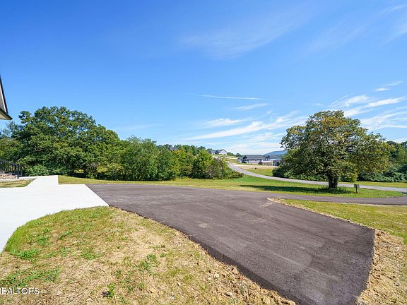 5th image of 89 Estate Loop Trl