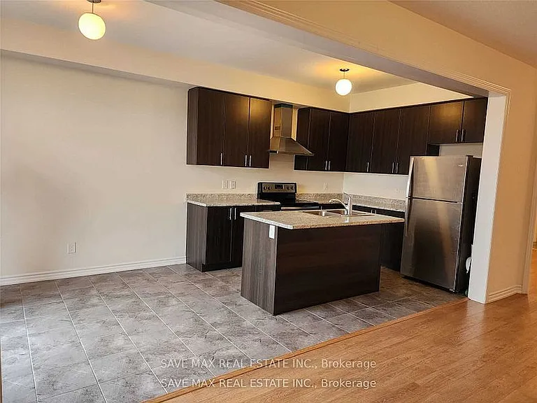 51 Wagner Cres — Photo 7