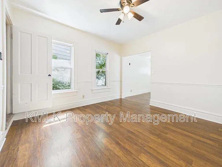 183 N Union St — Photo 8