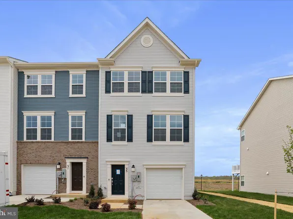 35 Winterplace Dr, Charles Town, WV 25414