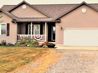 1285 Janet Dr, Saranac, MI 48881