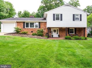 7914 Jansen Dr, Springfield, VA 22152