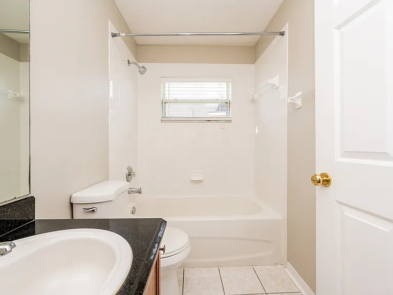 12019 Butler Woods Cir — Photo 15
