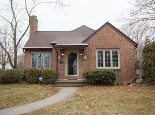 1101 Cleo St, Lansing, MI 48915