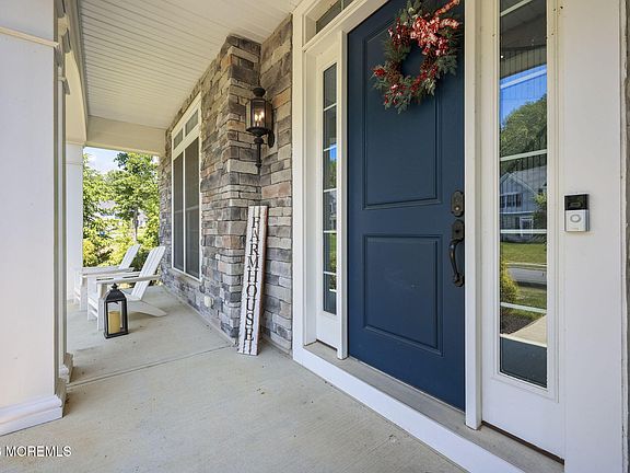 3rd image of 66 Windermere Road