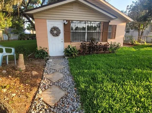 3903 E Osborne Ave, Tampa, FL 33610