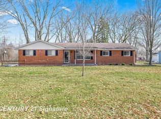 3690 Waterloo Dr, Saginaw, MI 48603