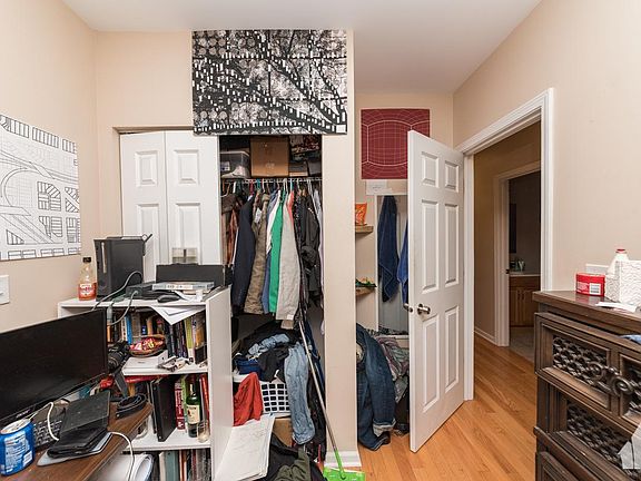 5th image of 3211 W Armitage Ave APT 2