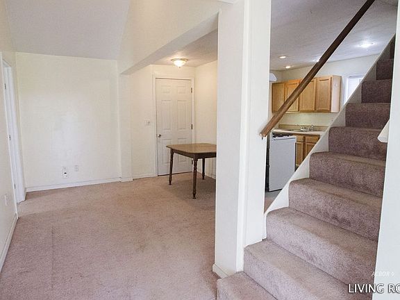 2nd image of 111 Franklin Ave
