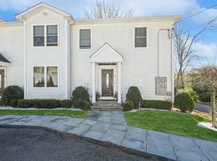 20 Lower Rocks Ln #A, Norwalk, CT 06851