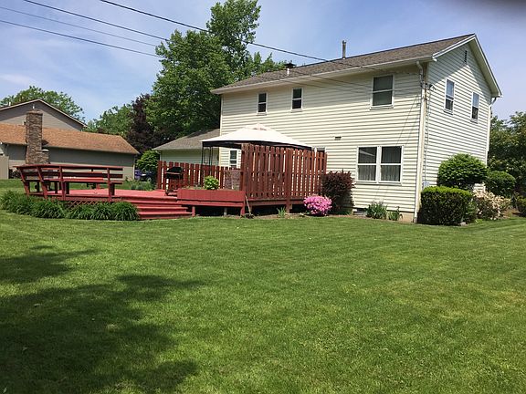2nd image of 1261 Creekbend Ln