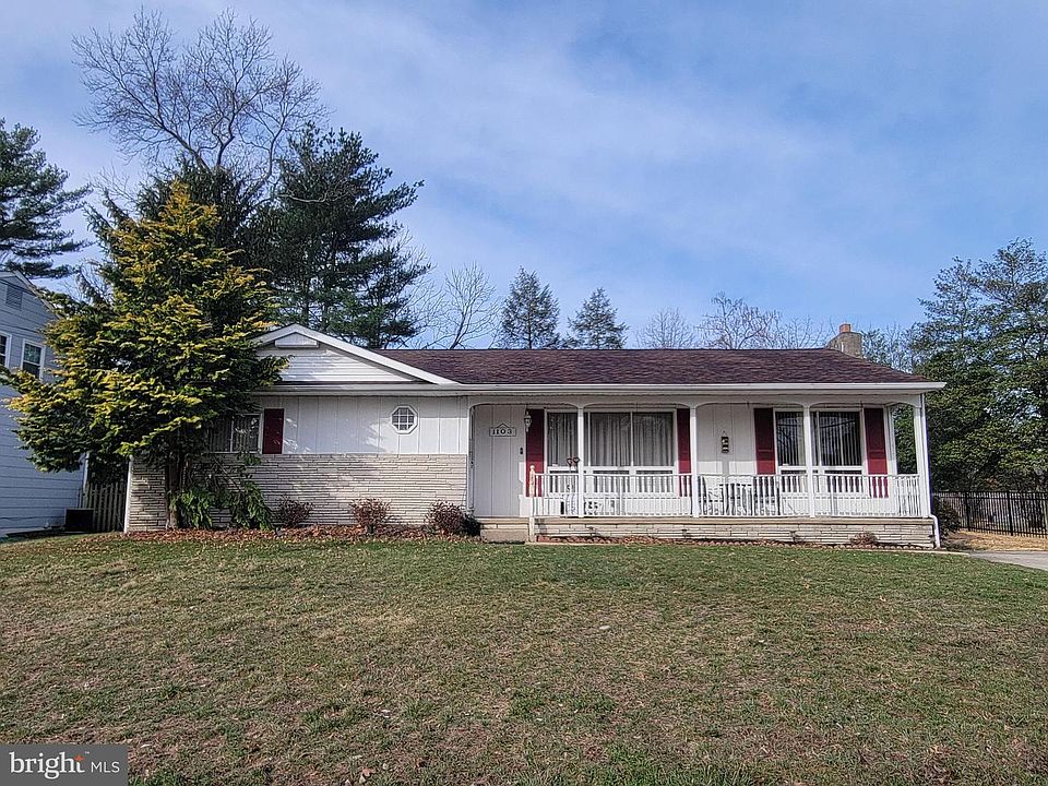 1st image of 1103 W Valleybrook Rd