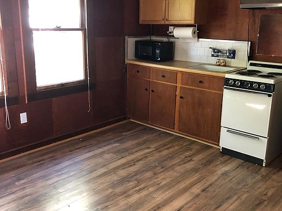 3rd image of 14950 Vickery Ave APT 6