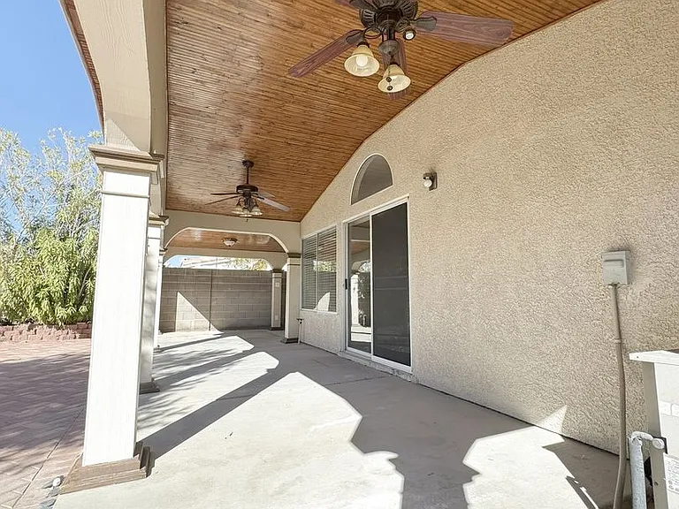 325 Cavalla St — Photo 27