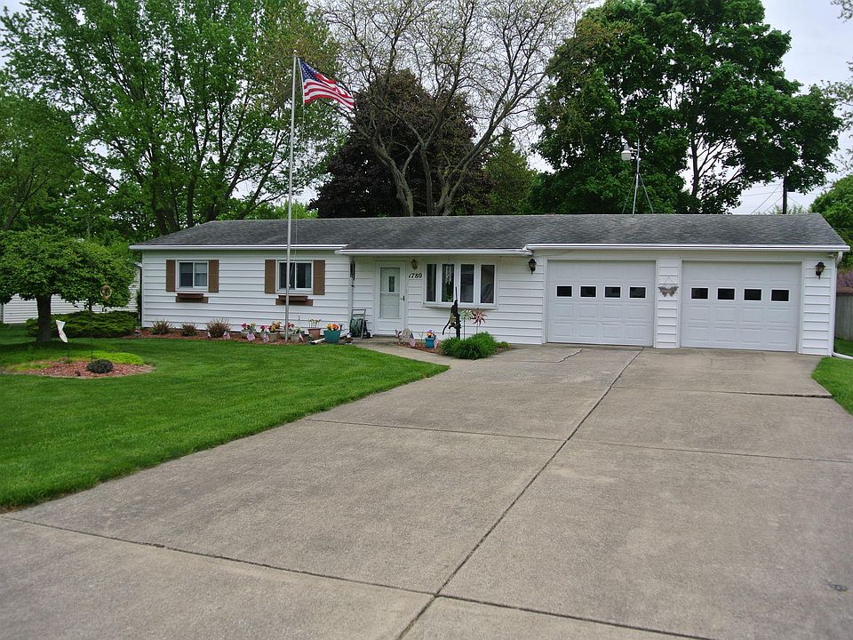 1st image of 1780 N Sierra Way