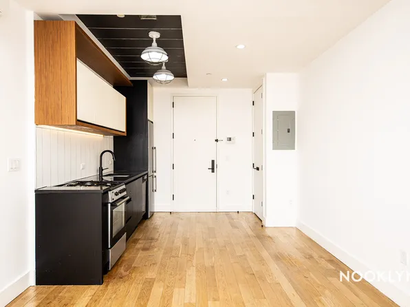 1409 Fulton Street image 5 of 24