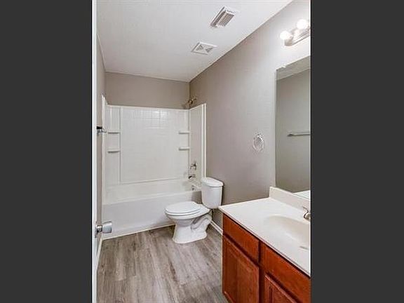 2nd image of 2021 Burnside Dr