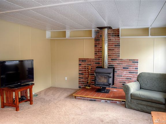 5th image of 25513 37th Ave E