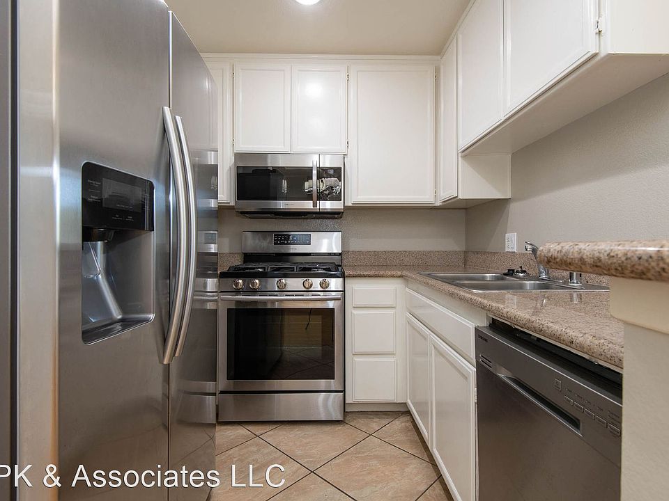 1st image of 7007 Glasgow Ave APT 206