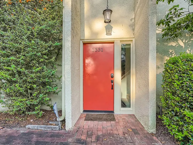 1331 S Ponce De Leon Ave NE — Photo 2