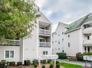 130 S Highland St UNIT 130, West Hartford, CT 06119