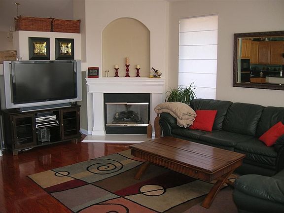 2nd image of 1546 Knoll Park Gln