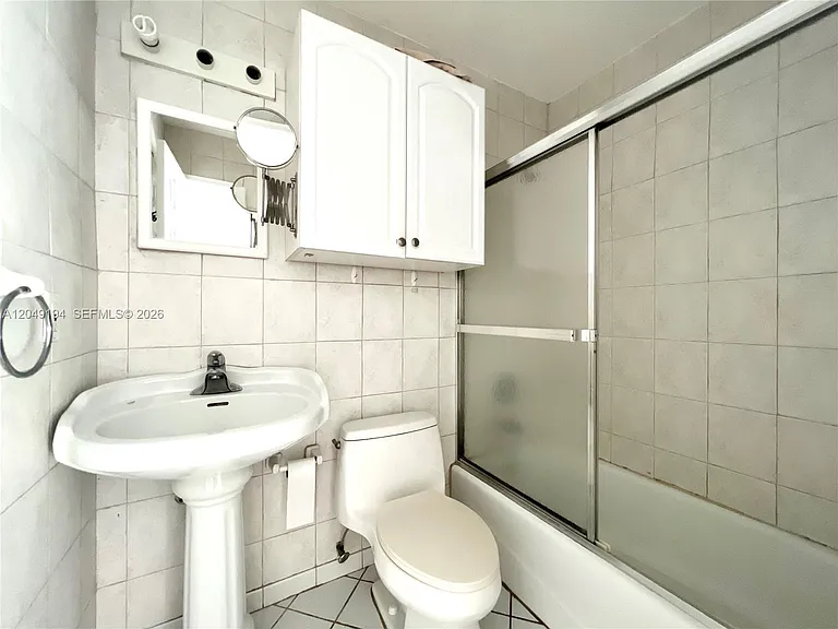 731 SW 14th Ave #1-4 — Photo 8