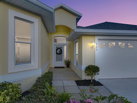 2nd image of 800 Suntree Woods Dr