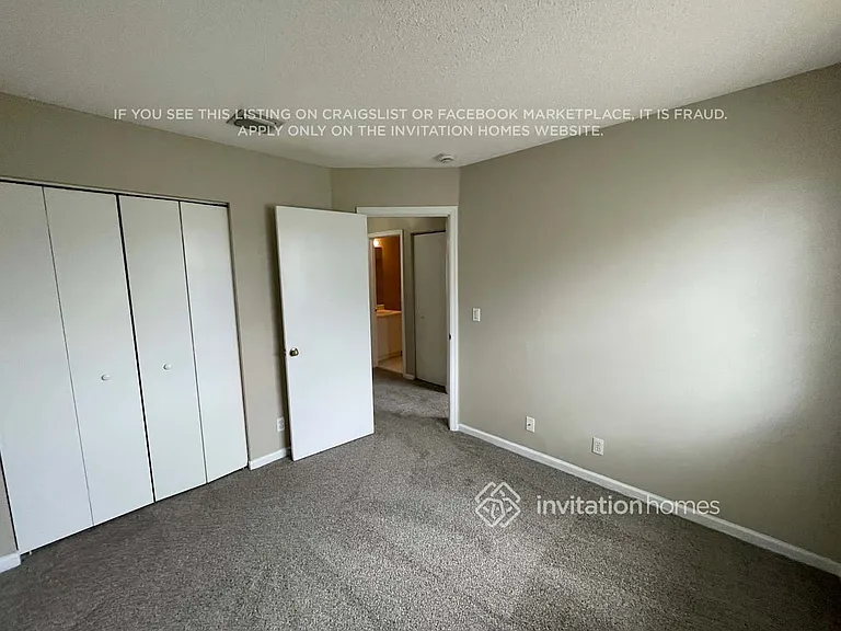 4728 SW 13th Pl — Photo 10