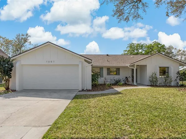 1301 W Redbud St, Plant City, FL 33563