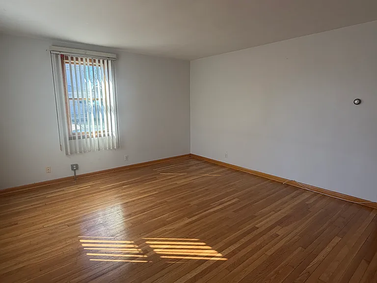 123 Heald St #1F — Photo 10