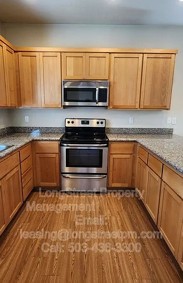 1637 SW 53rd St #101 — Photo 5
