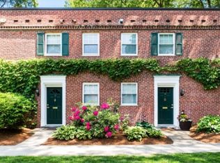 541 Vfw Pkwy, Chestnut Hill, MA 02467