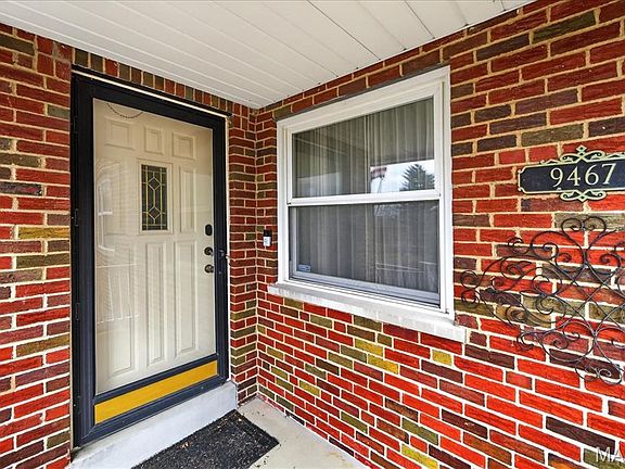 3rd image of 9467 Arban Dr