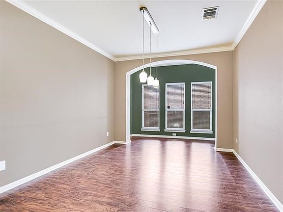 5th image of 2315 Narrow Valley Dr