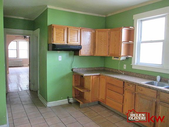 4th image of 5053 W 30th Pl