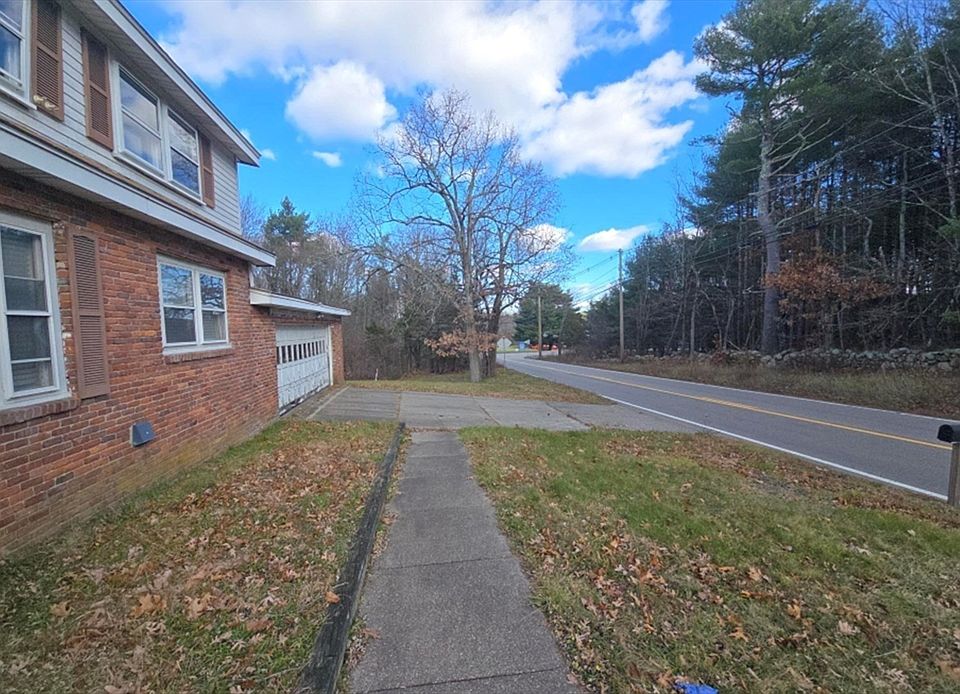 1st image of 723 Dedham St