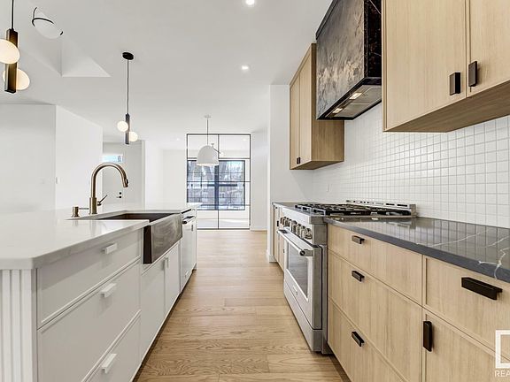 5th image of 11135 66th St NW
