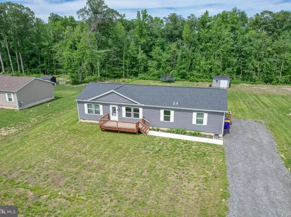 9 Hawk Dr, Hartly, DE 19953