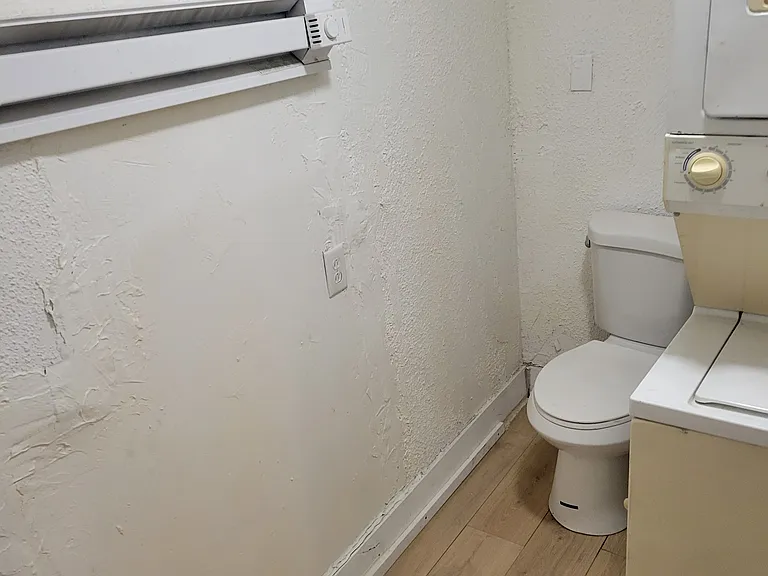 409 Norton Ave — Photo 7