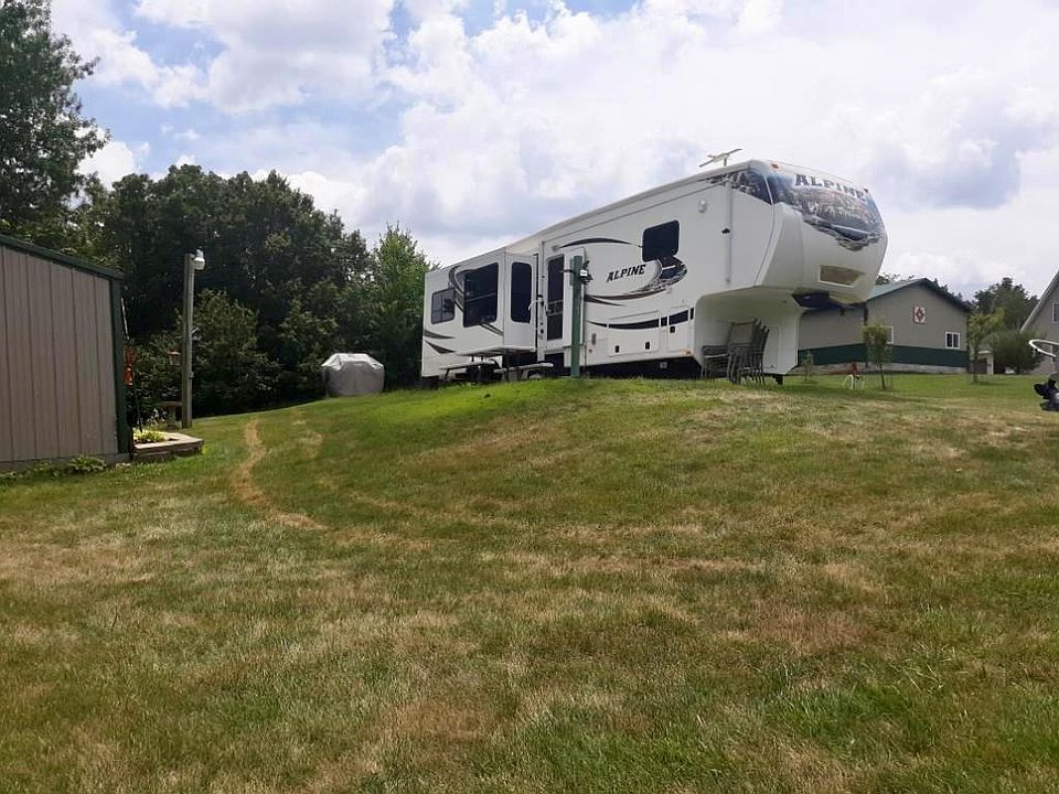1st image of 32090 Falcon Dr