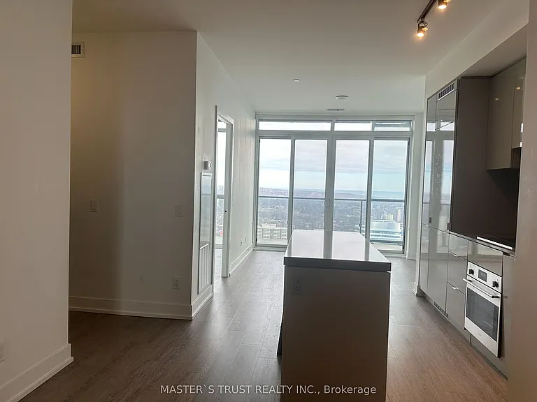 7 Grenville St #5806 — Photo 2