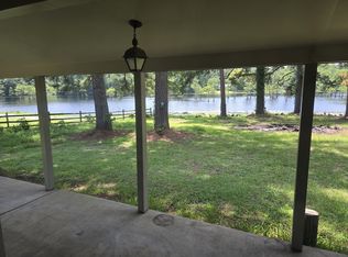 3340 Davidson Dr, Fayetteville, NC 28306
