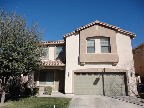 1328 E Weatherby Way Photo 1
