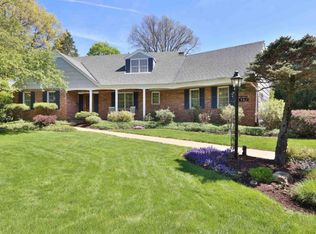 562 Hallmark Pl, Columbus, OH 43085