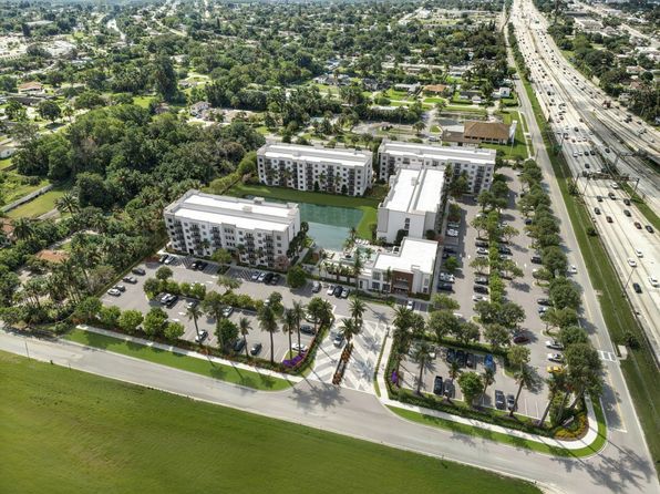 Caroline Golden Glades | 540 NW 159th St, Miami, FL
