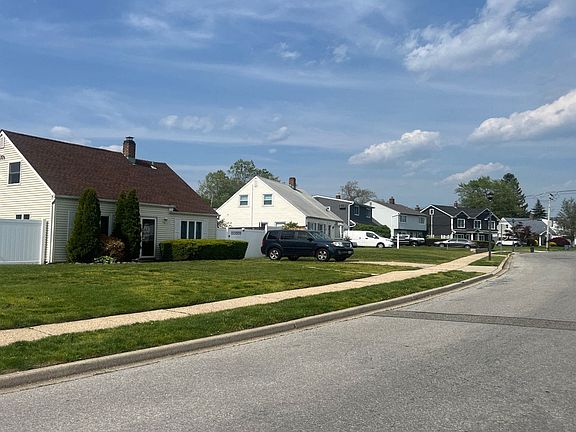 4th image of 7 Old Oak Ln