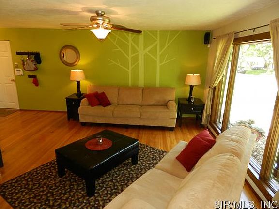 4th image of 914 Clearview Dr