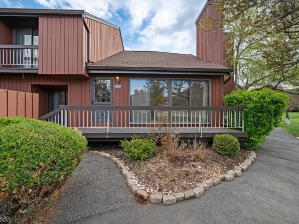 29 Bloomingdale Dr, Hillsborough Twp., NJ 08844