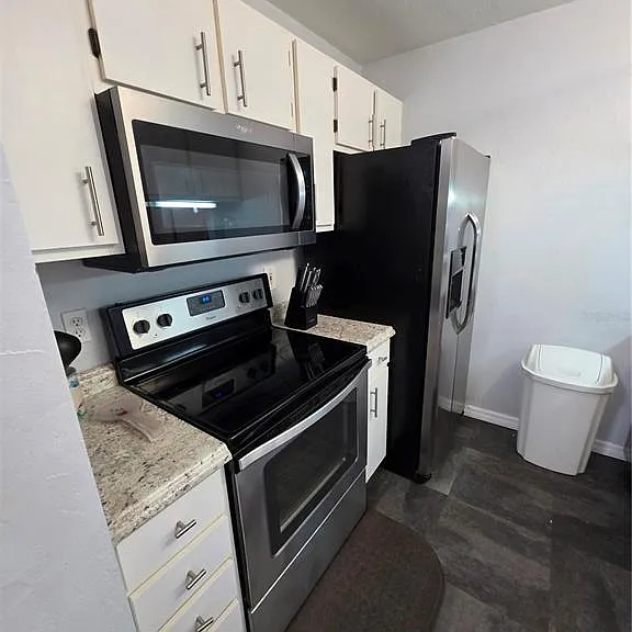 4000 SW 23rd St #6-305 — Photo 2